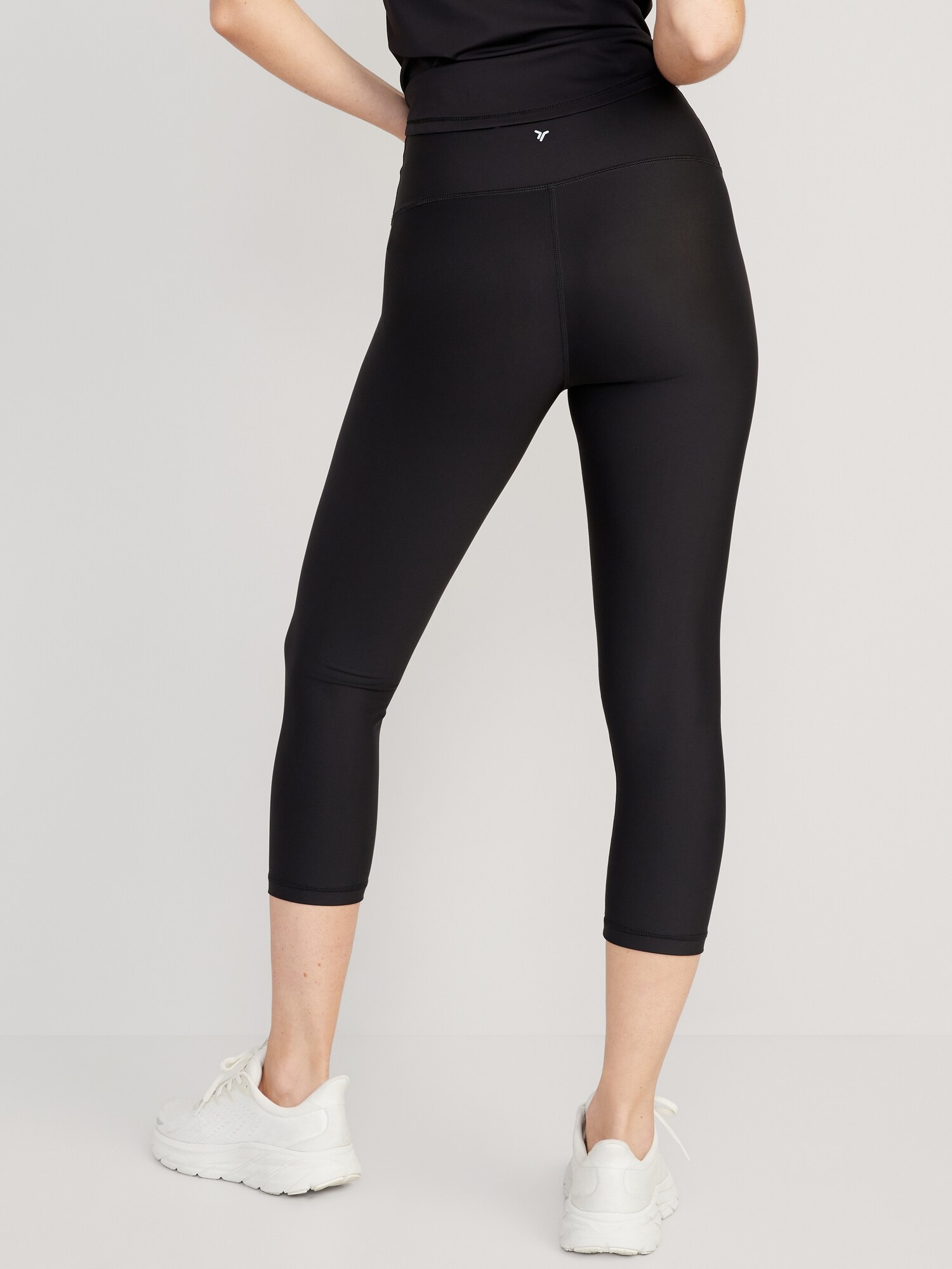 Женские леггинсы Old Navy High-Waisted PowerSoft Crop Leggings, цвет: Чёрный — фото 2