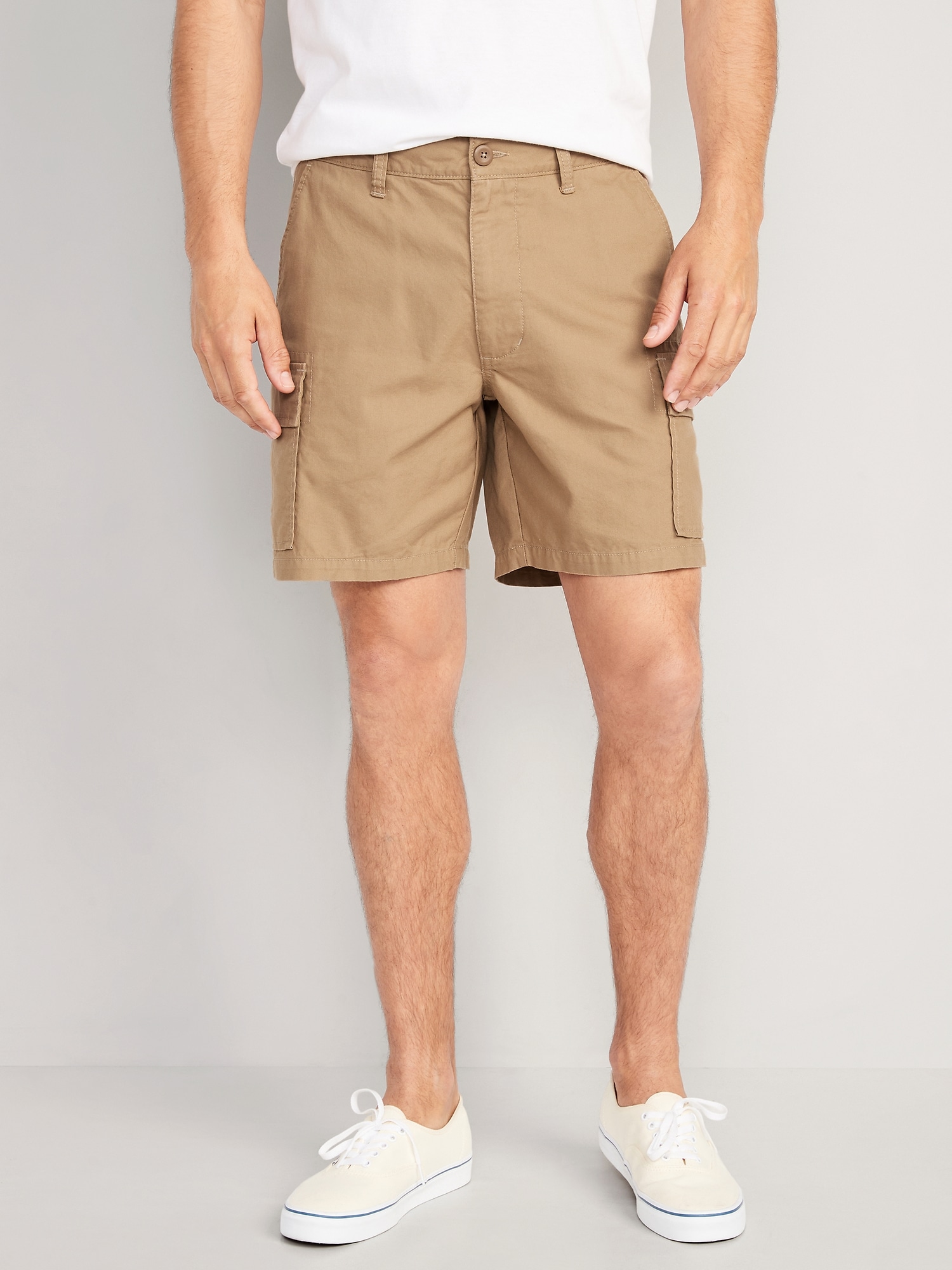 Old Navy Relaxed Cargo Shorts for Men -- 7-inch inseam brown. 1