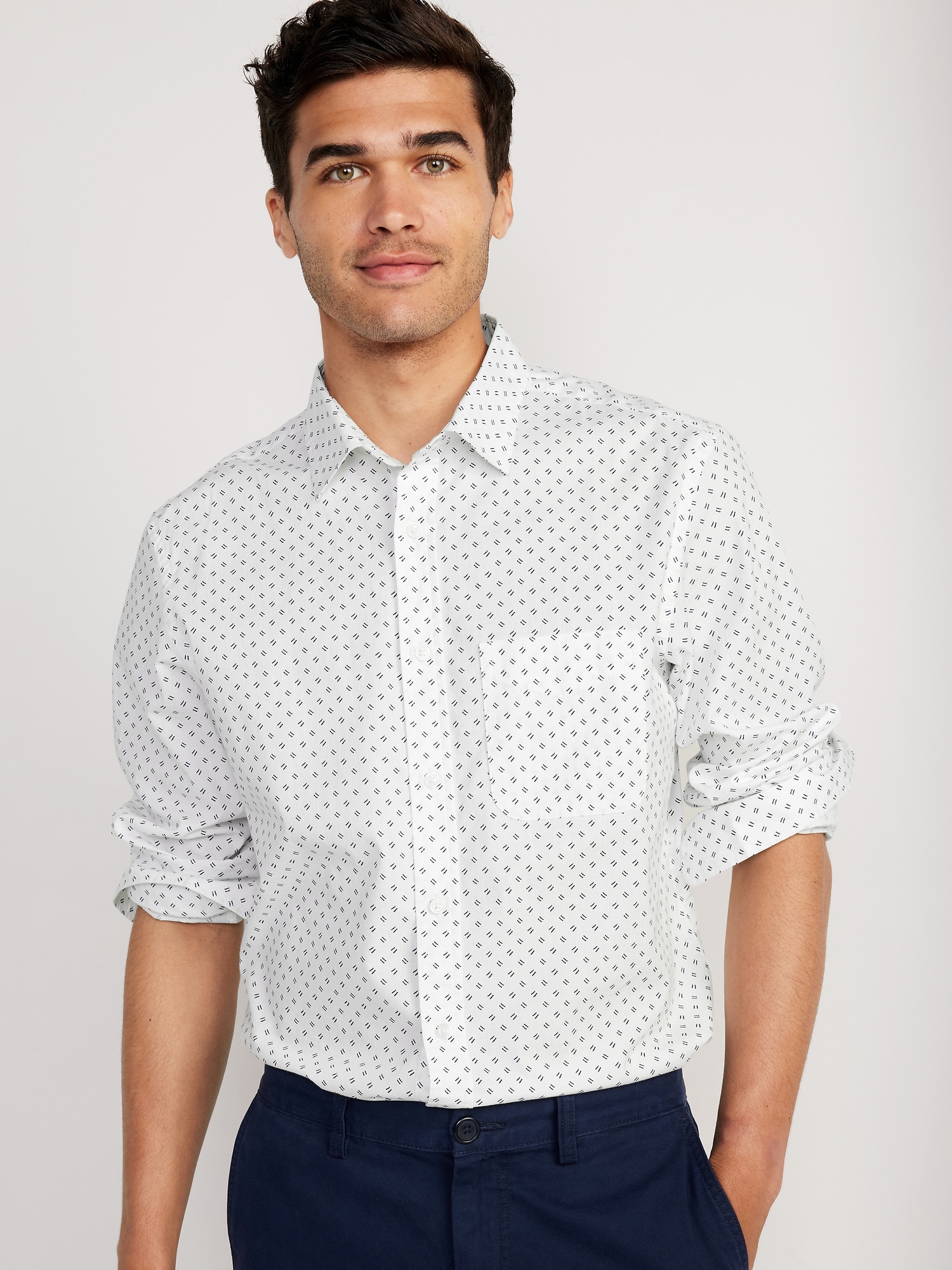 Old Navy Classic-Fit Everyday Shirt for Men white. 1