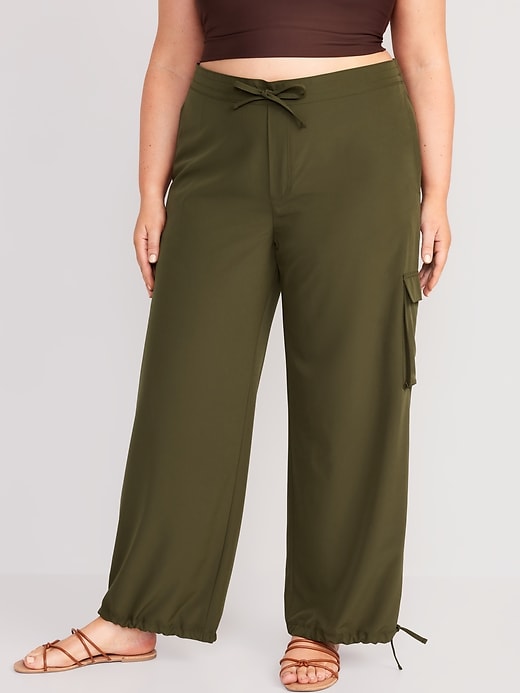 Women's Stretch Woven Wide Leg Cargo Pants - All in Motion Olive L 1 ct