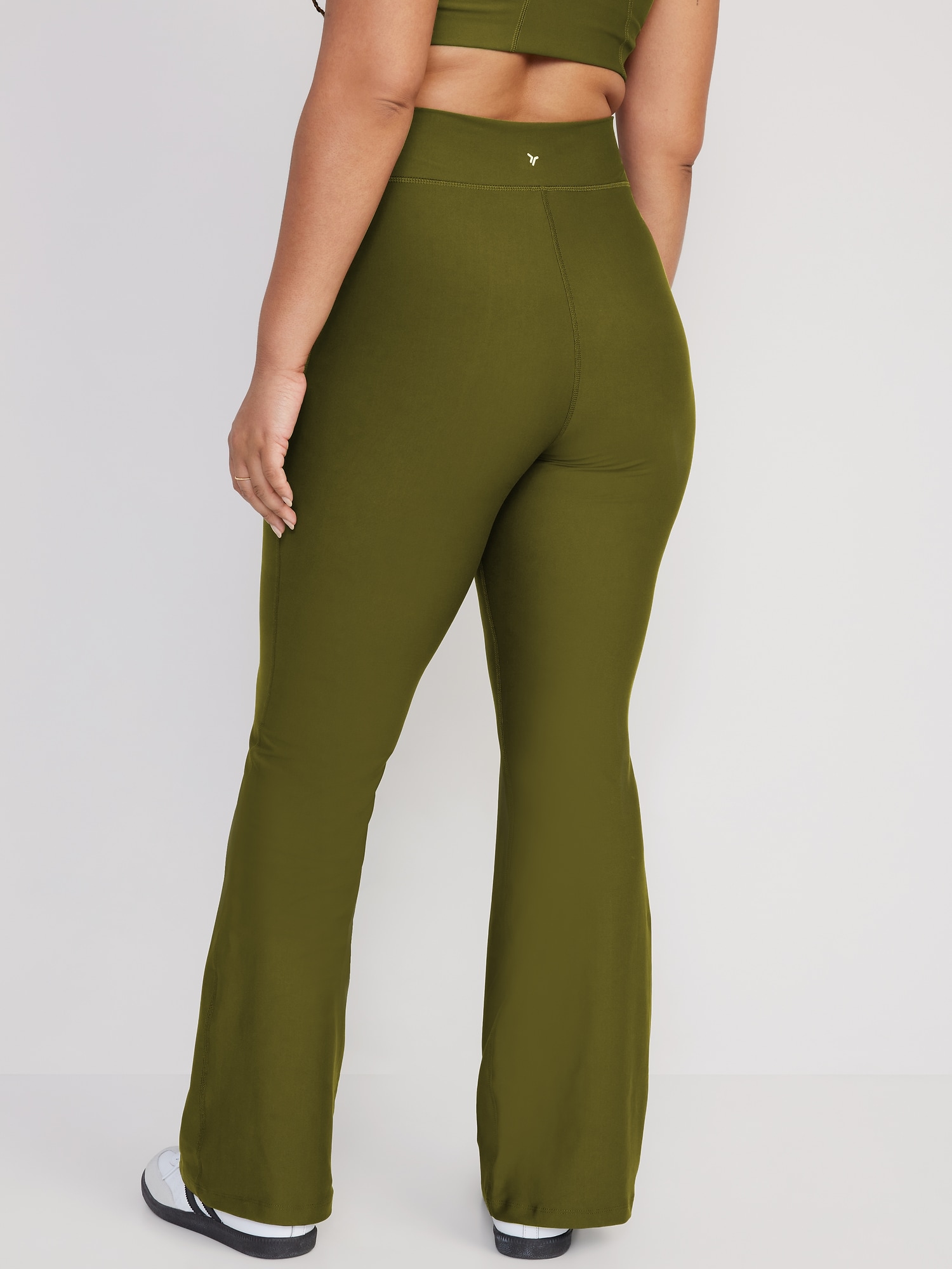 SHEIN Flare Leg Rib-knit Pants  Flared pants outfit, Green flare
