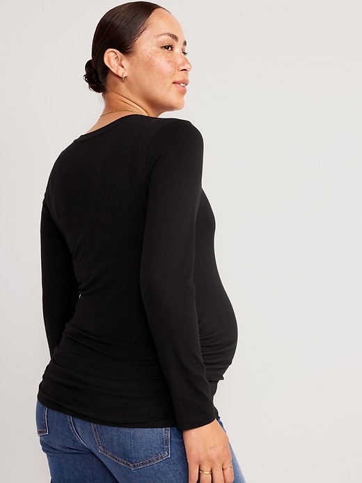 Image number 2 showing, Maternity EveryWear Fitted Long-Sleeve T-Shirt