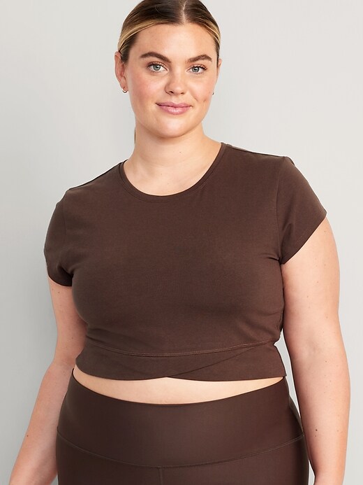 Image number 7 showing, PowerChill Cropped Cross-Front T-Shirt