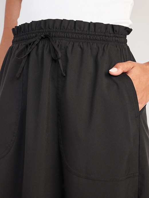 Image number 4 showing, High-Waisted StretchTech Packable Midi Skirt