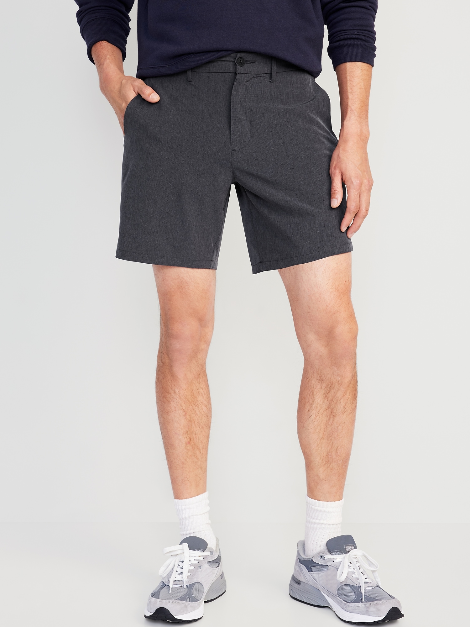 Old Navy Go-Dry Mesh Performance Shorts for Men - 9-inch inseam