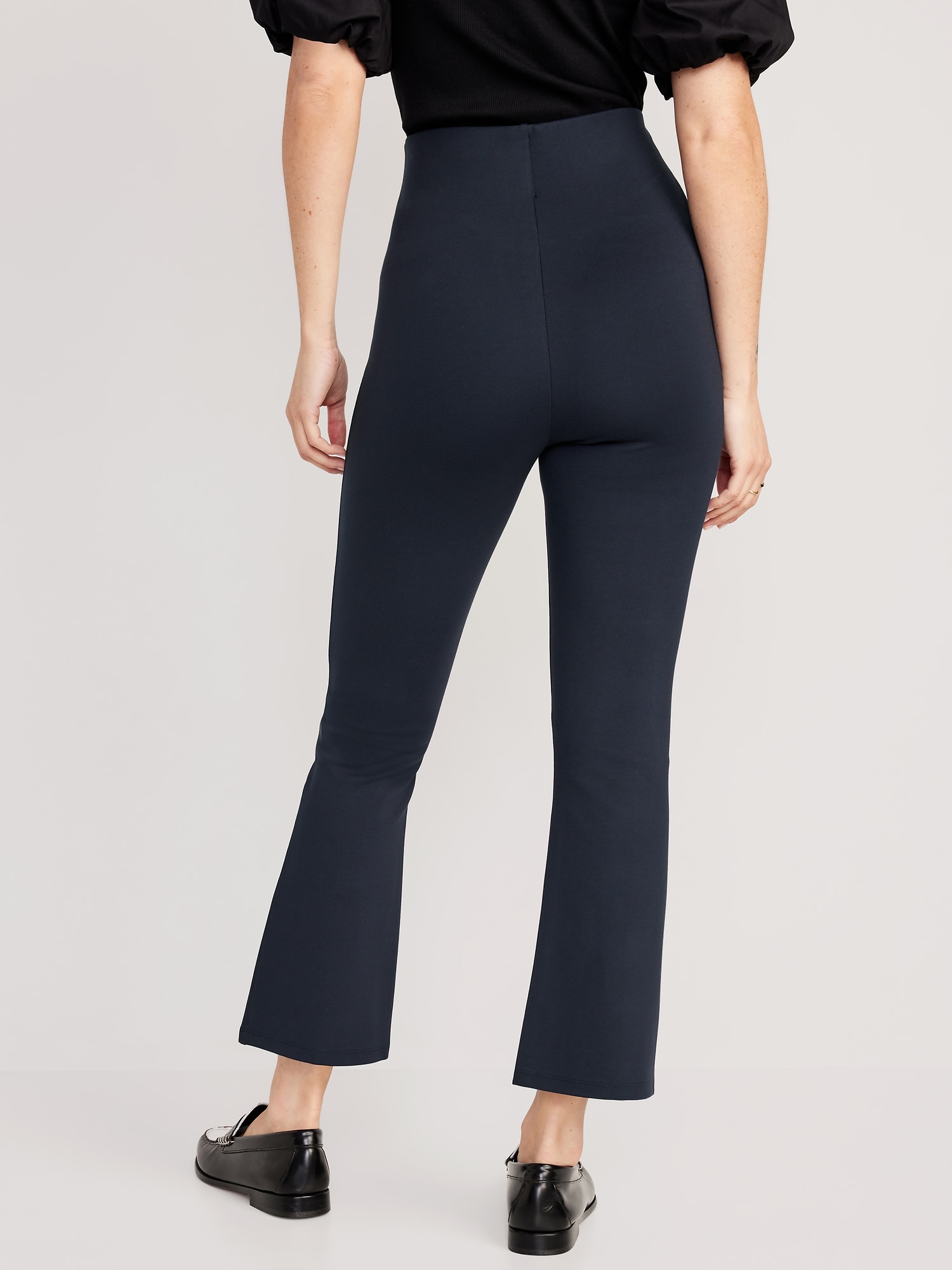 TRF MID-RISE FLARE CROPPED JEANS - Black | ZARA United States
