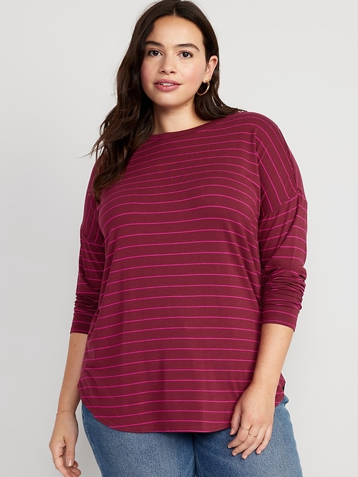 Image number 5 showing, Luxe Long-Sleeve Tunic T-Shirt