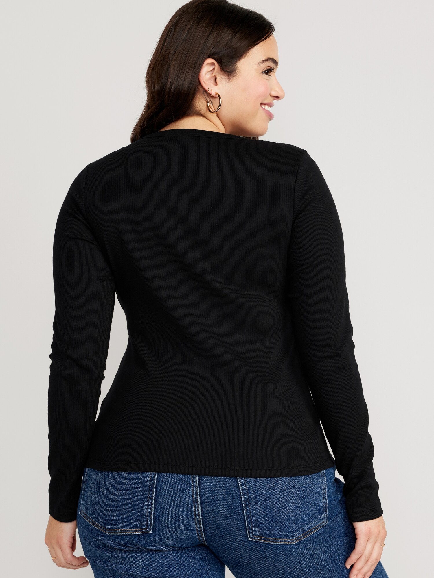 Женская футболка Old Navy Fitted Rib-Knit Henley, цвет: Чёрный — фото 6