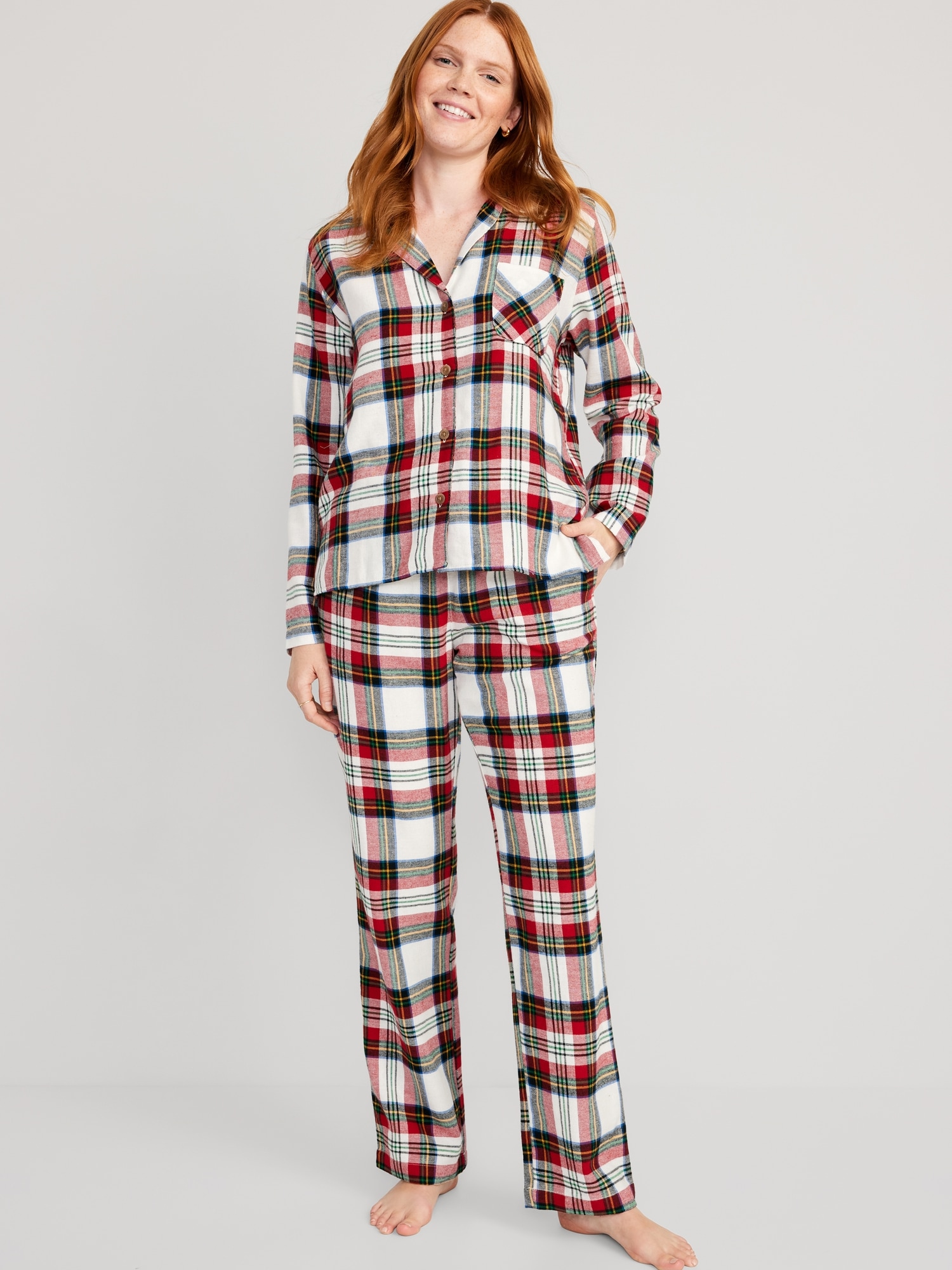Holiday pajamas  Flannel pajama sets, Pants for women, Flannel pajamas
