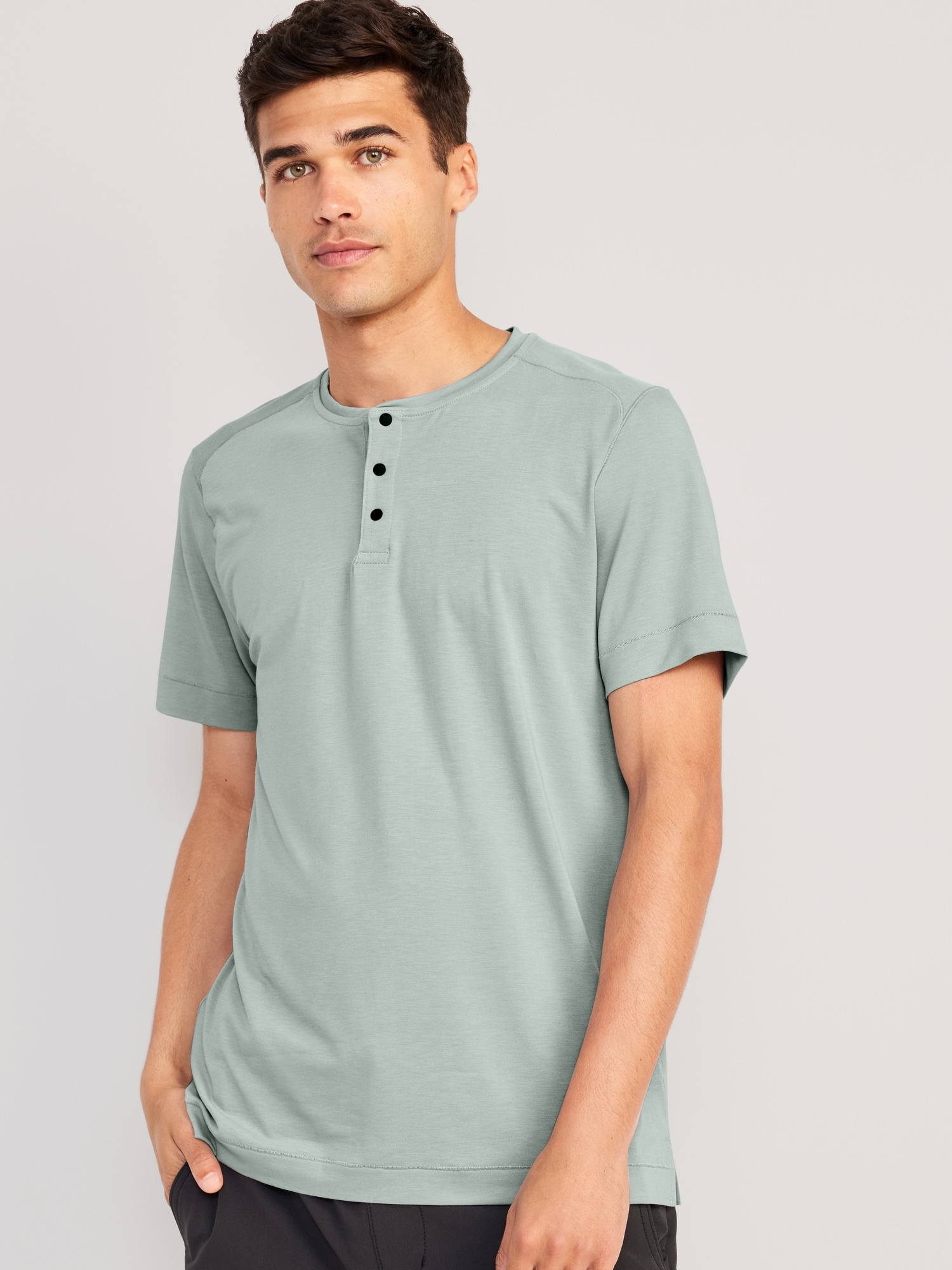Old Navy Men's Beyond 4-Way Stretch Henley T-Shirt - - Size XS
