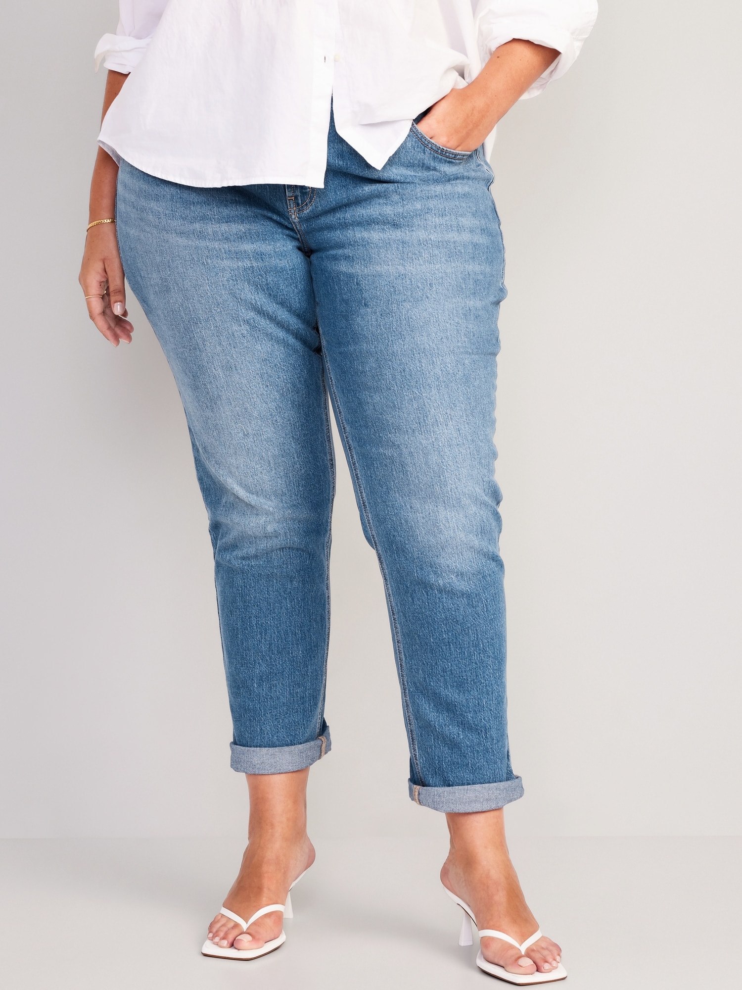 Mid-Rise Wow Boyfriend Straight Jeans | Old Navy