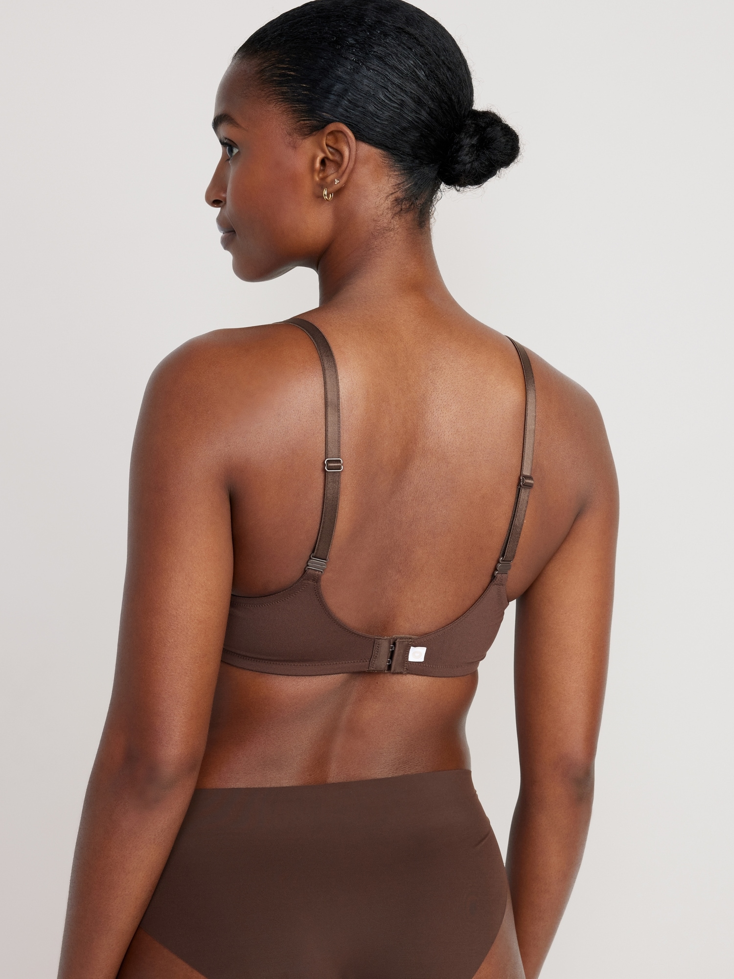 This is the game-changing non wired bra for women size D+ - OK! Magazine