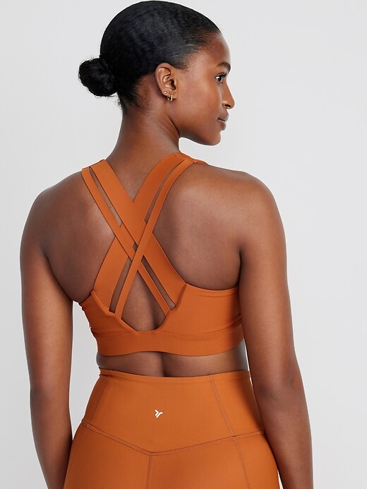 Cross-strap ribbed sports bra :: LICHI - Online fashion store