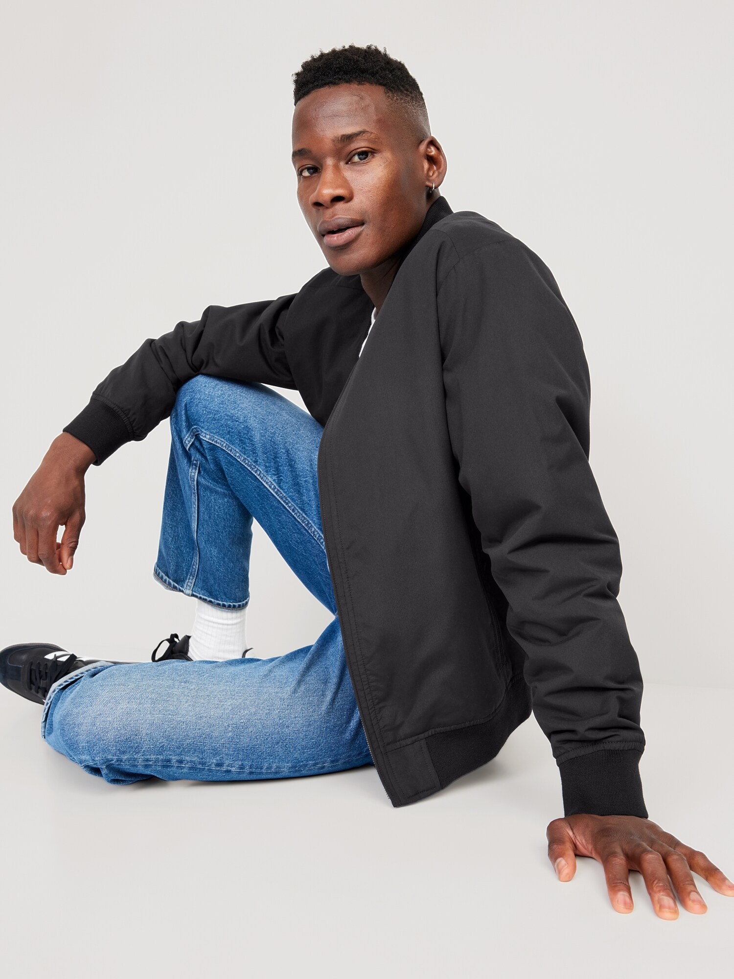 Мужская куртка Old Navy Water-Resistant Zip Bomber, цвет: Чёрный — фото 3