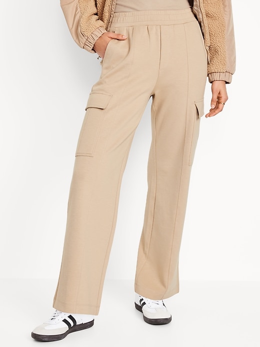 Image number 1 showing, High-Waisted Dynamic Fleece Cargo Pants