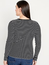 Old navy ls rlx plush clearance t