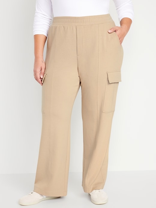 Image number 7 showing, High-Waisted Dynamic Fleece Cargo Trouser Pants