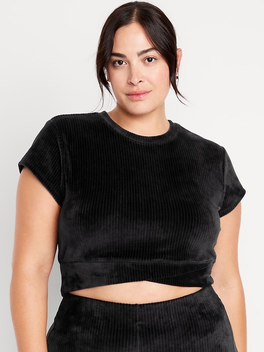 Image number 7 showing, Ultra-Crop Velour Performance Top