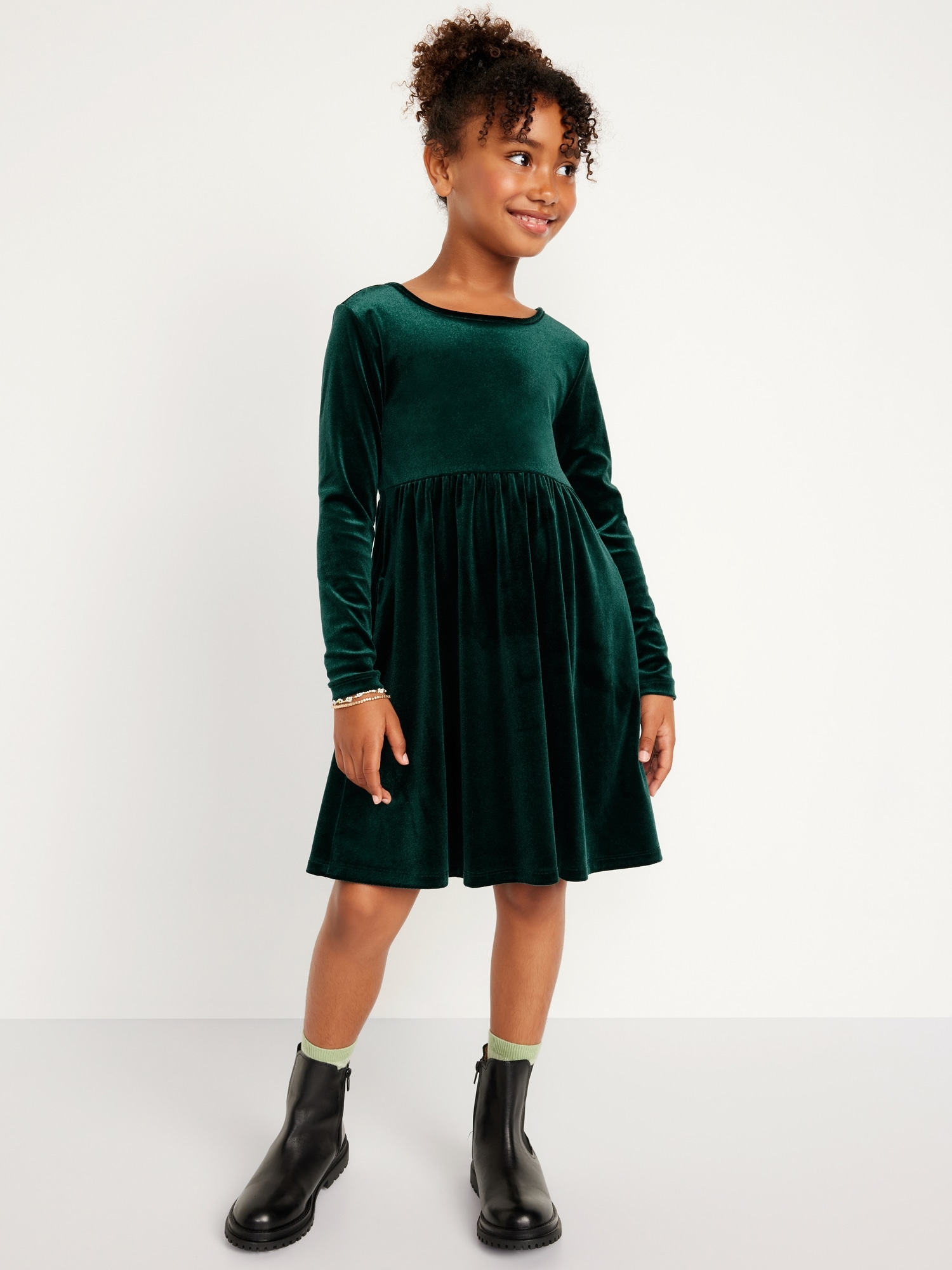 Velvet and Organza | Girls frock design, Baby girl dress design, Girls  velvet dress