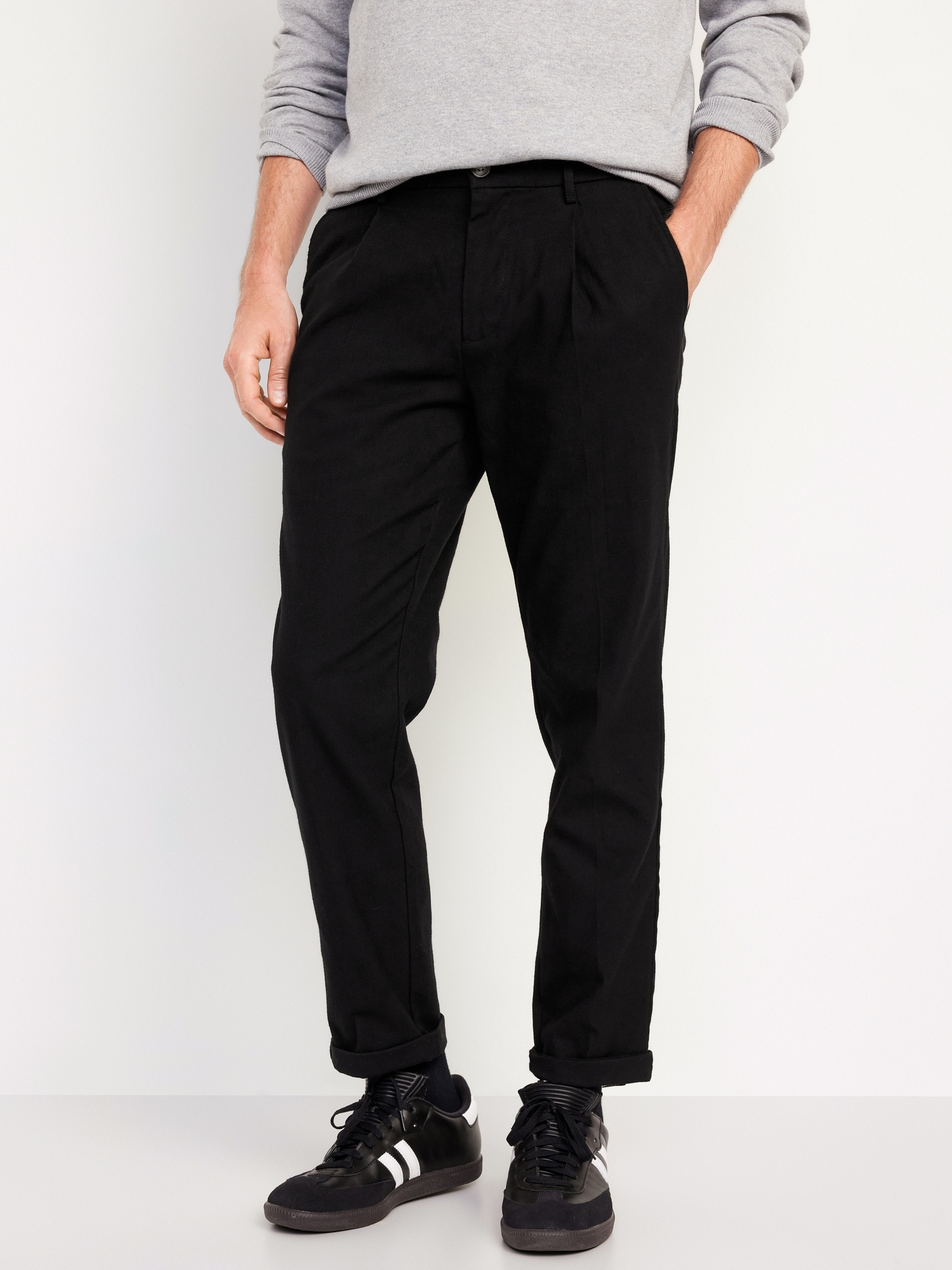 Loose Taper Built-In Flex Pleated Chino Pants for Men | Old Navy