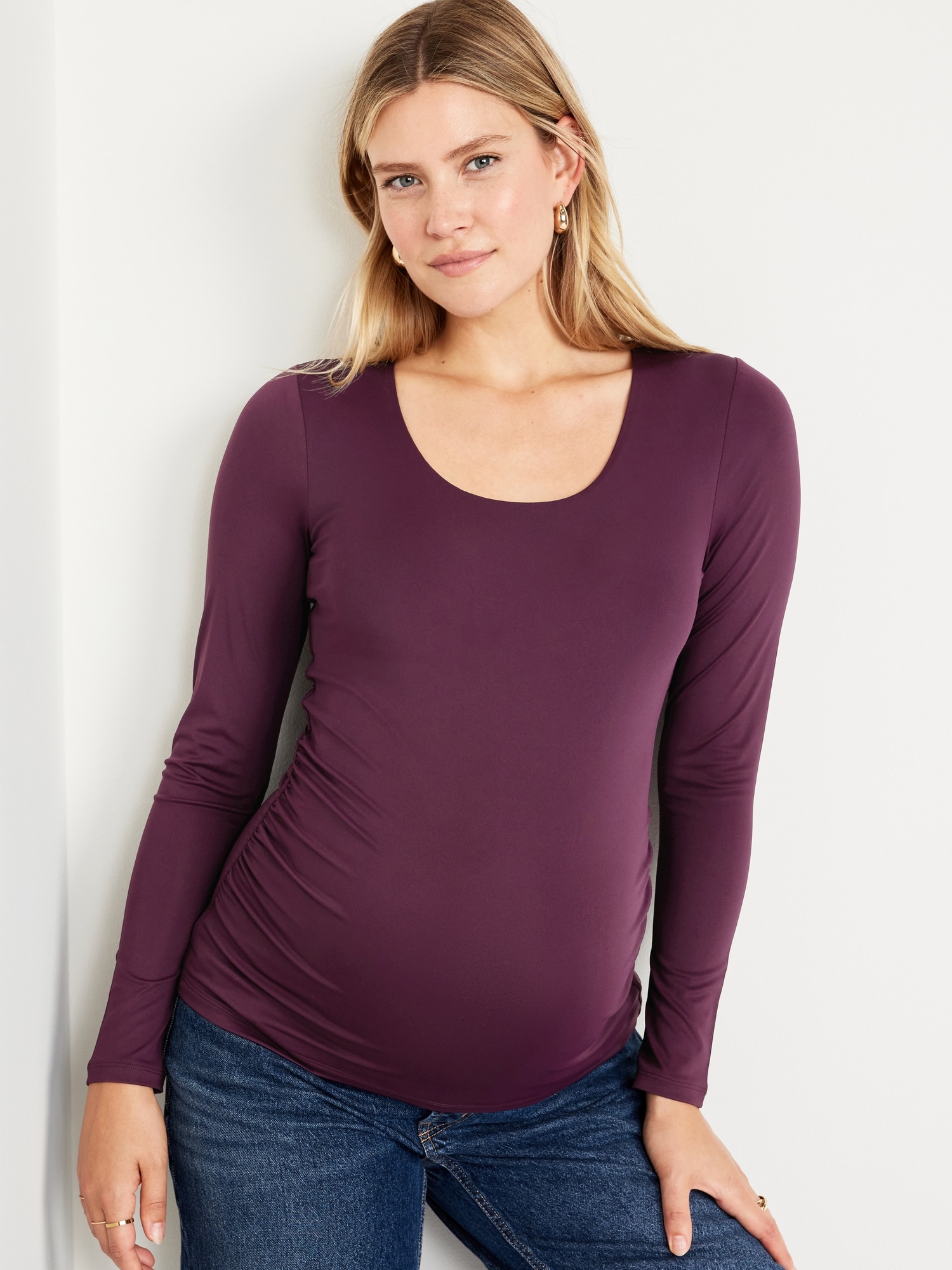 Maternity LongSleeve ScoopNeck TShirt Old Navy