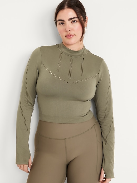 Image number 3 showing, Seamless Crop Performance Top