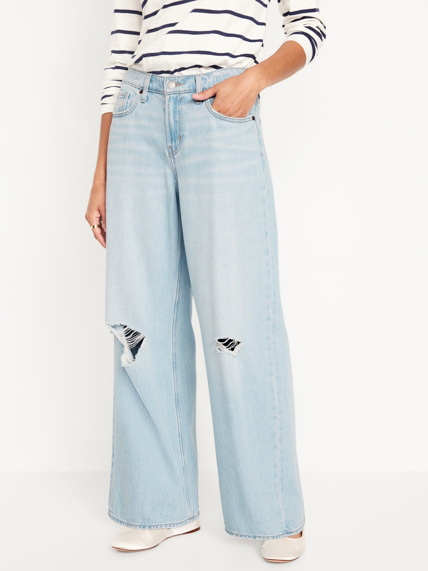 Mid-Rise Ripped Baggy Wide-Leg Jeans