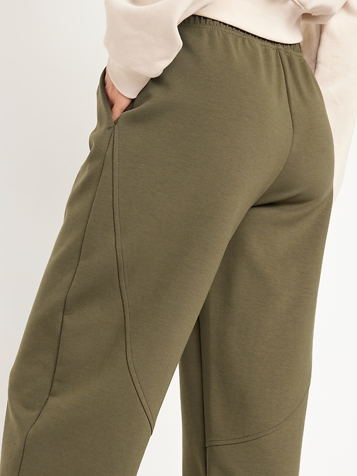 Image number 4 showing, High-Waisted Dynamic Fleece Barrel-Leg Sweatpants