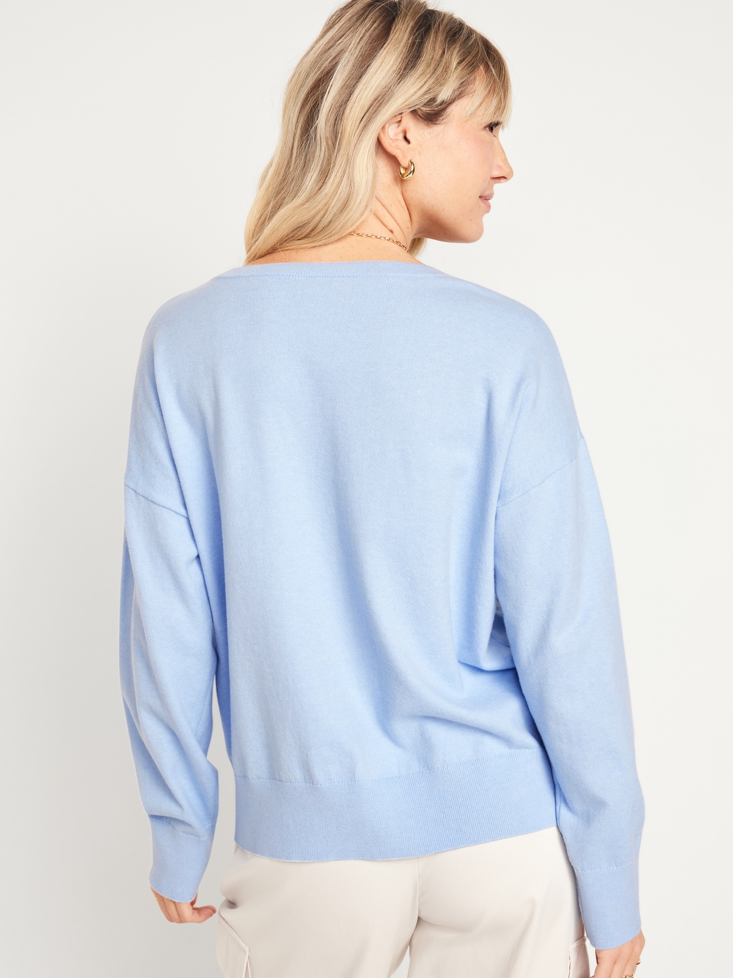 White v neck discount sweatshirt