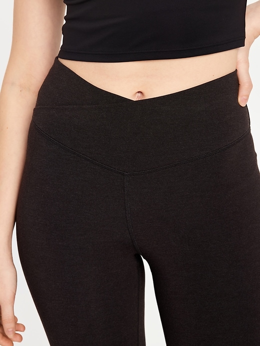 Image number 4 showing, Extra High-Waisted PowerChill 7/8 Leggings