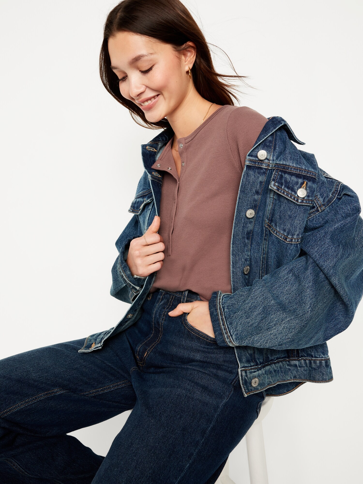 Женский топ Old Navy Short-Sleeve Waffle-Knit Henley Top, цвет: Тёплый серо-коричневый — фото 3