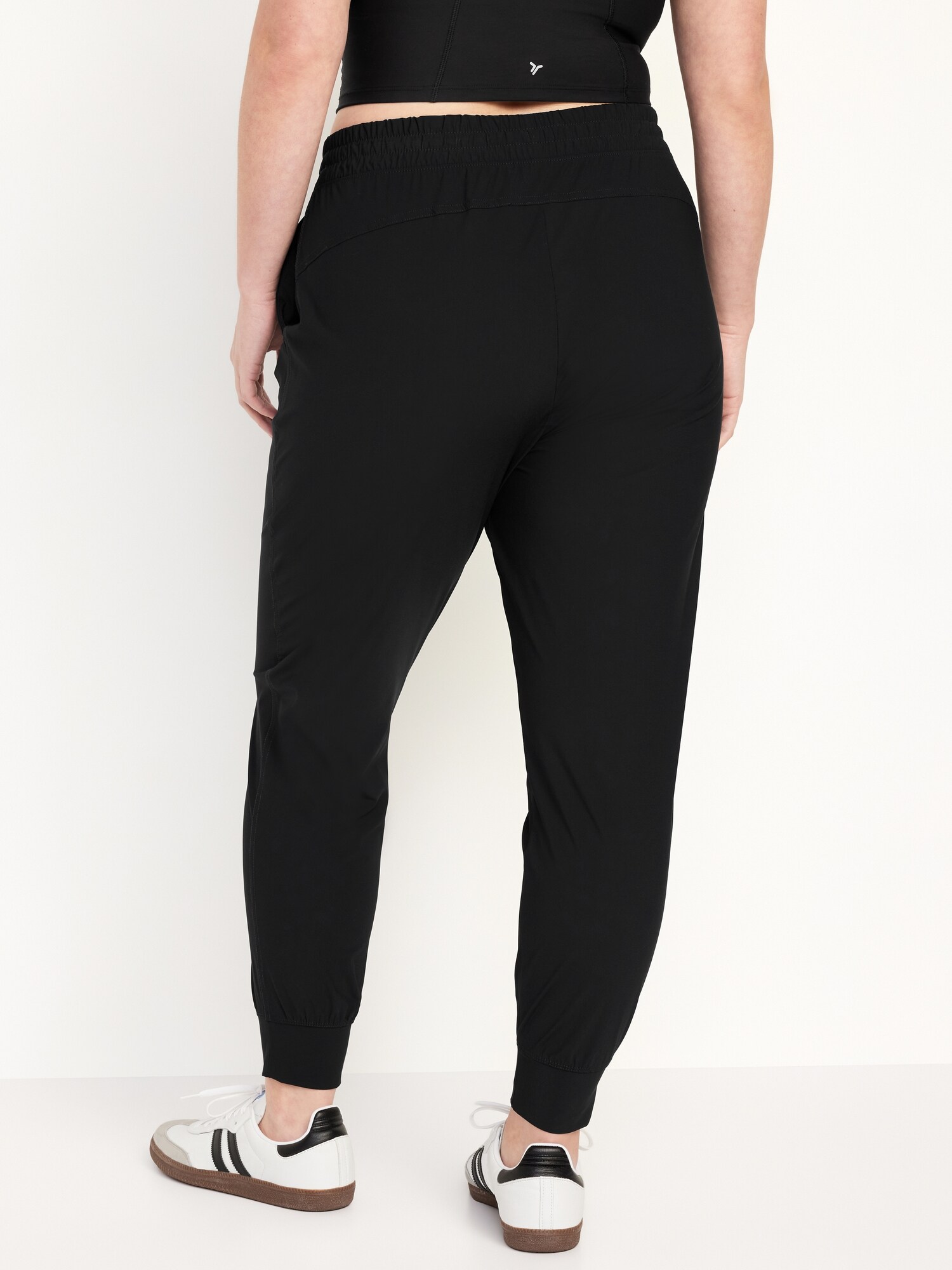 Женские брюки Old Navy High-Waisted SleekTech, цвет: Чёрный — фото 5