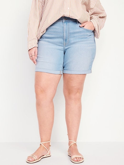Image number 7 showing, High-Waisted Wow Jean Shorts -- 7-inch inseam