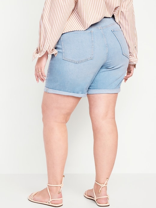 Image number 8 showing, High-Waisted Wow Jean Shorts -- 7-inch inseam