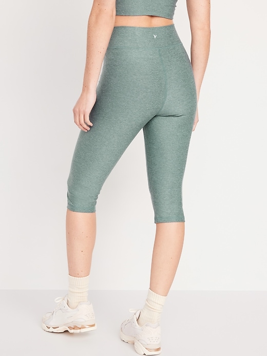 Image number 2 showing, Extra High-Waisted Cloud+ Crop Leggings -- 16-inch inseam