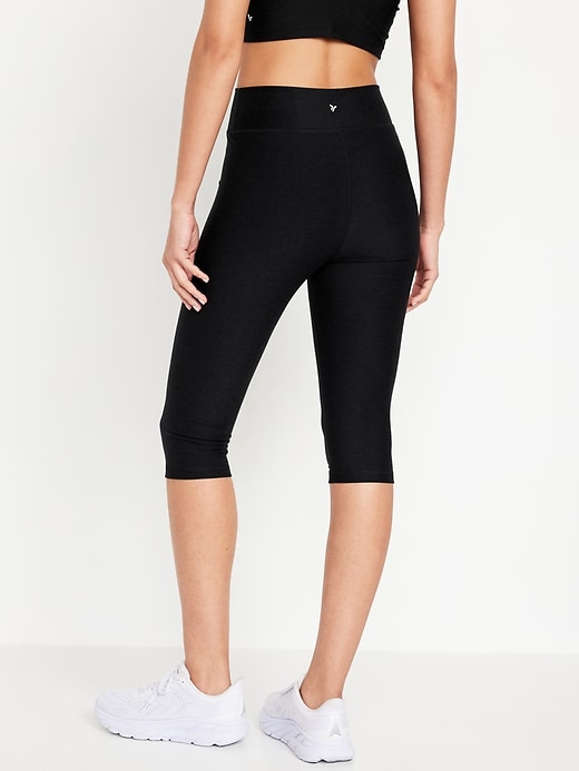 Image number 2 showing, Extra High-Waisted Cloud+ Crop Leggings -- 16-inch inseam