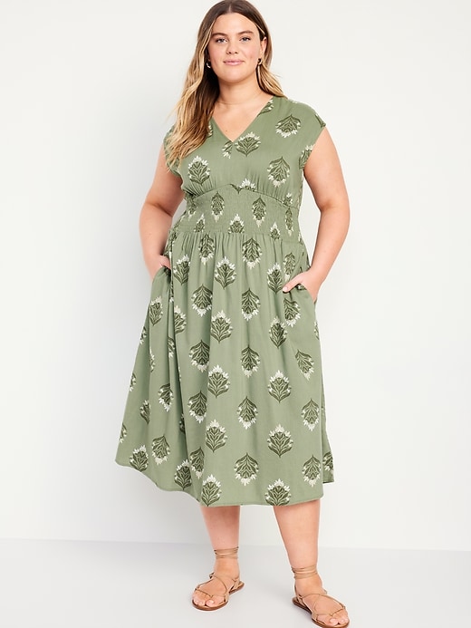 Image number 6 showing, Waist-Defined Midi Dress