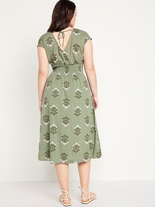 Image number 5 showing, Waist-Defined Midi Dress