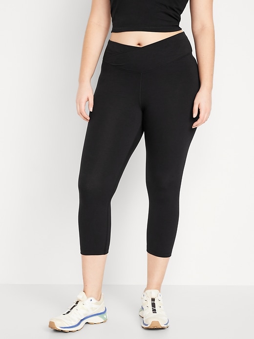 Image number 5 showing, Extra High-Waisted PowerChill Crop Leggings