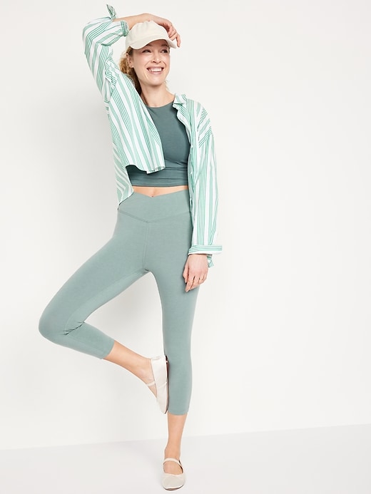 Image number 3 showing, Extra High-Waisted PowerChill Crop Leggings