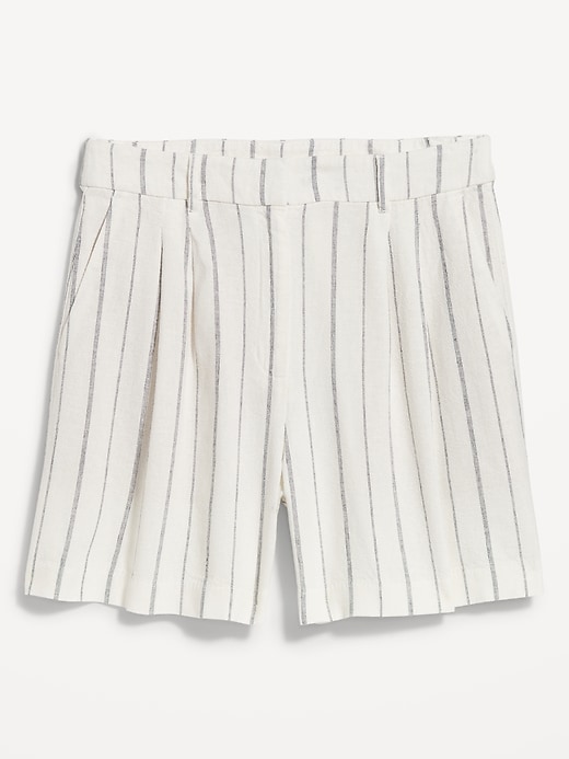Image number 4 showing, Extra High-Waisted Taylor Linen-Blend Trouser Shorts -- 5-inch inseam