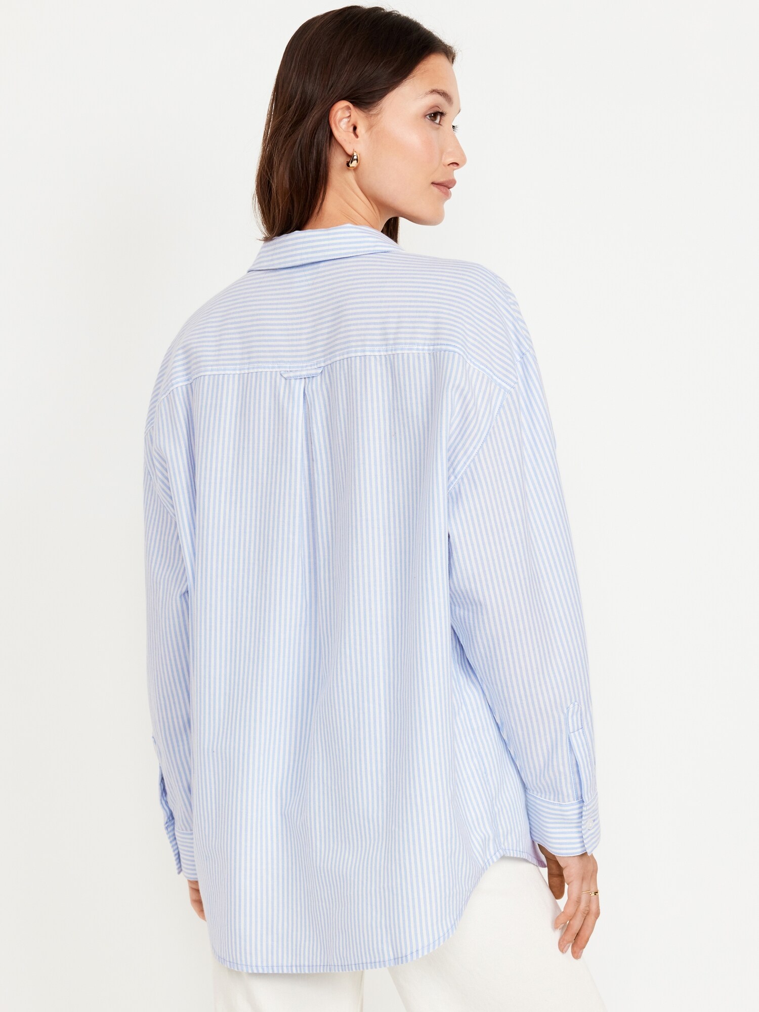 Женская рубашка Old Navy Oversized Button-Down Boyfriend, цвет: Синий полосатый — фото 2