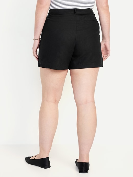 Image number 6 showing, Extra High-Waisted Taylor Linen-Blend Trouser Shorts -- 5-inch inseam