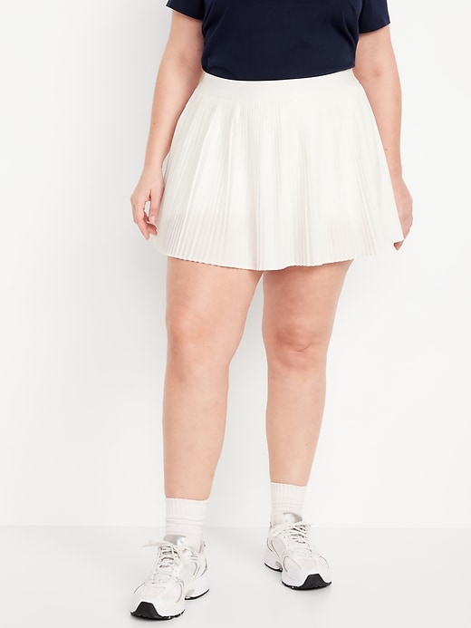 Image number 7 showing, Extra High-Waisted StretchTech Micro-Pleated Skort