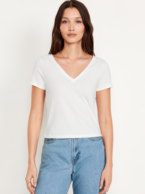 Bestee V-Neck T-Shirt - White Lilies