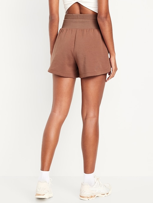 Image number 2 showing, Extra High-Waisted Dynamic Fleece Shorts -- 3.5-inch inseam