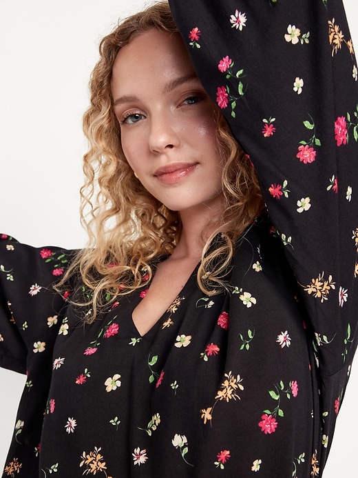 Image number 4 showing, Long-Sleeve Floral Top
