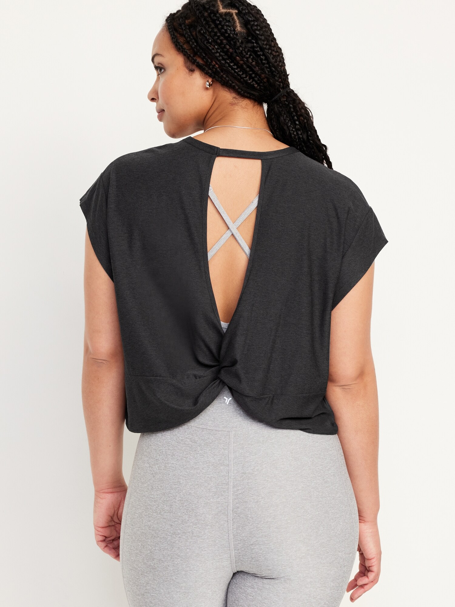 Женская футболка Old Navy CloudMotion Crop T-Shirt, цвет: Чёрный — фото 6