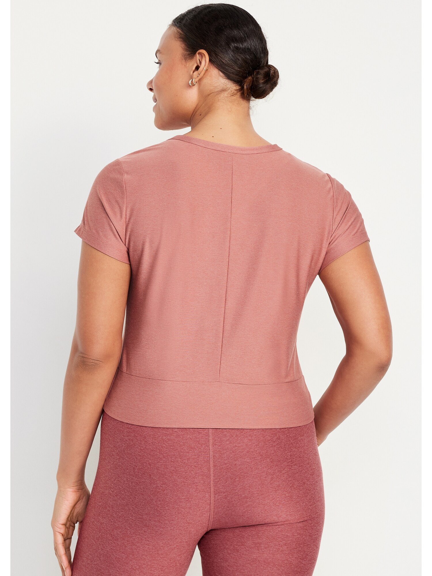 Женская футболка Old Navy CloudMotion Twist-Front, цвет: Mauverose — фото 6