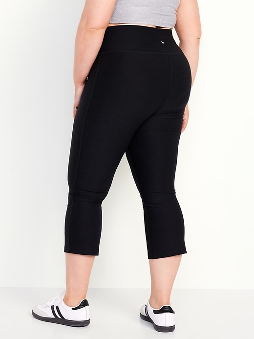 Image number 8 showing, Extra High-Waisted Cloud+ Kick Flare Leggings